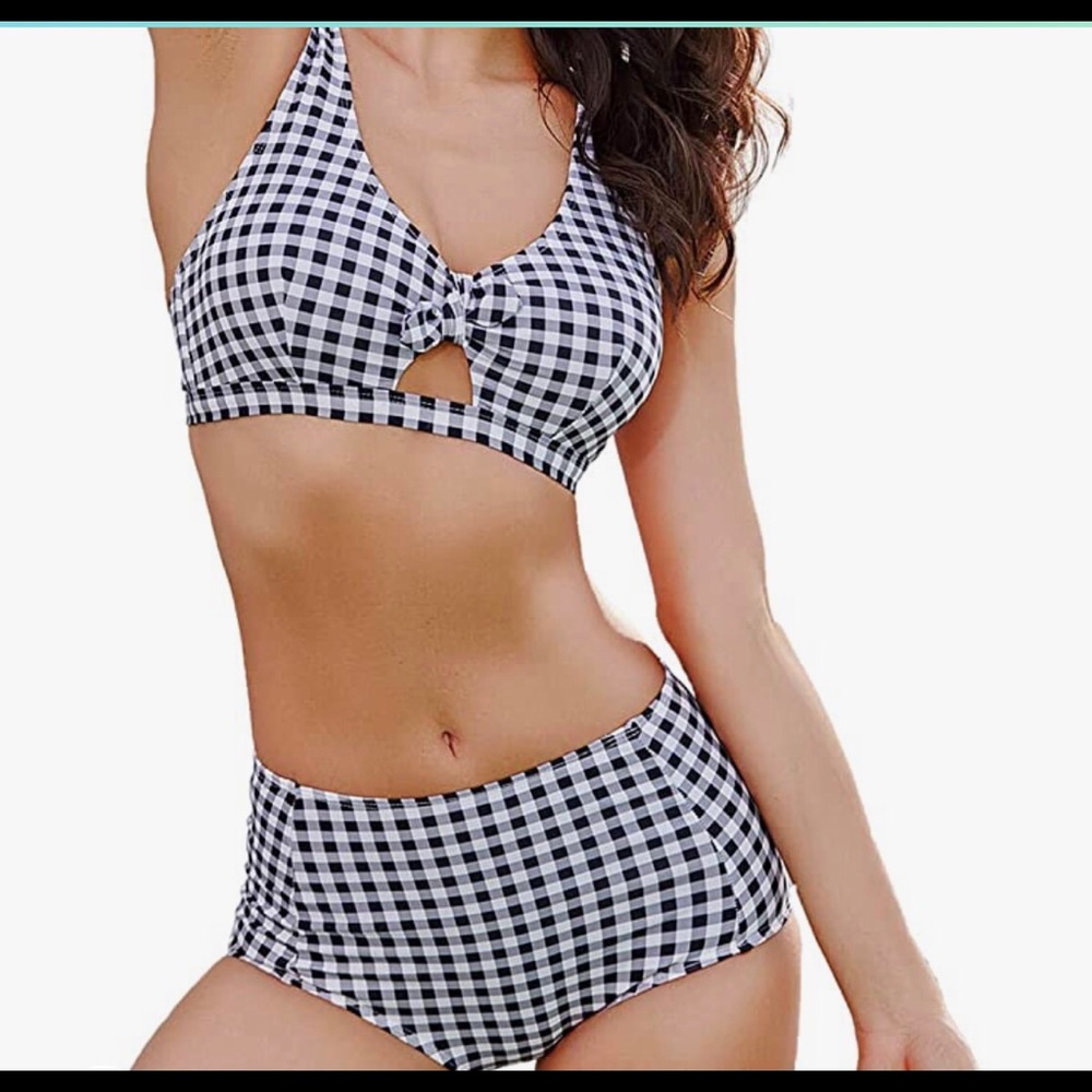 🖤Adorable Black & White Gingham bikini